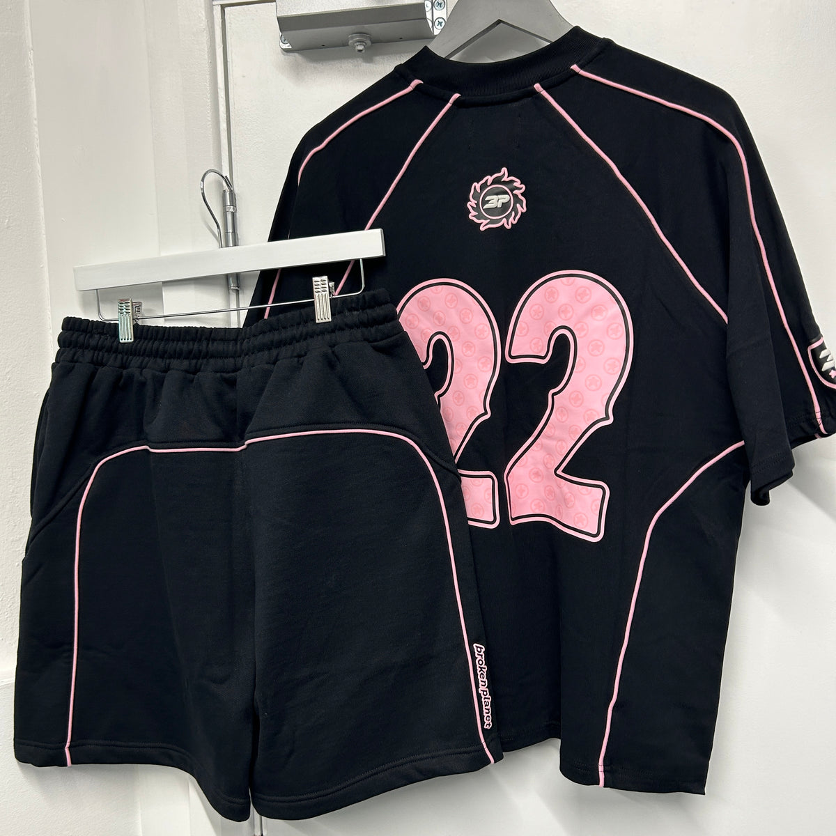 BROKEN PLANET PINK JERSEY SET