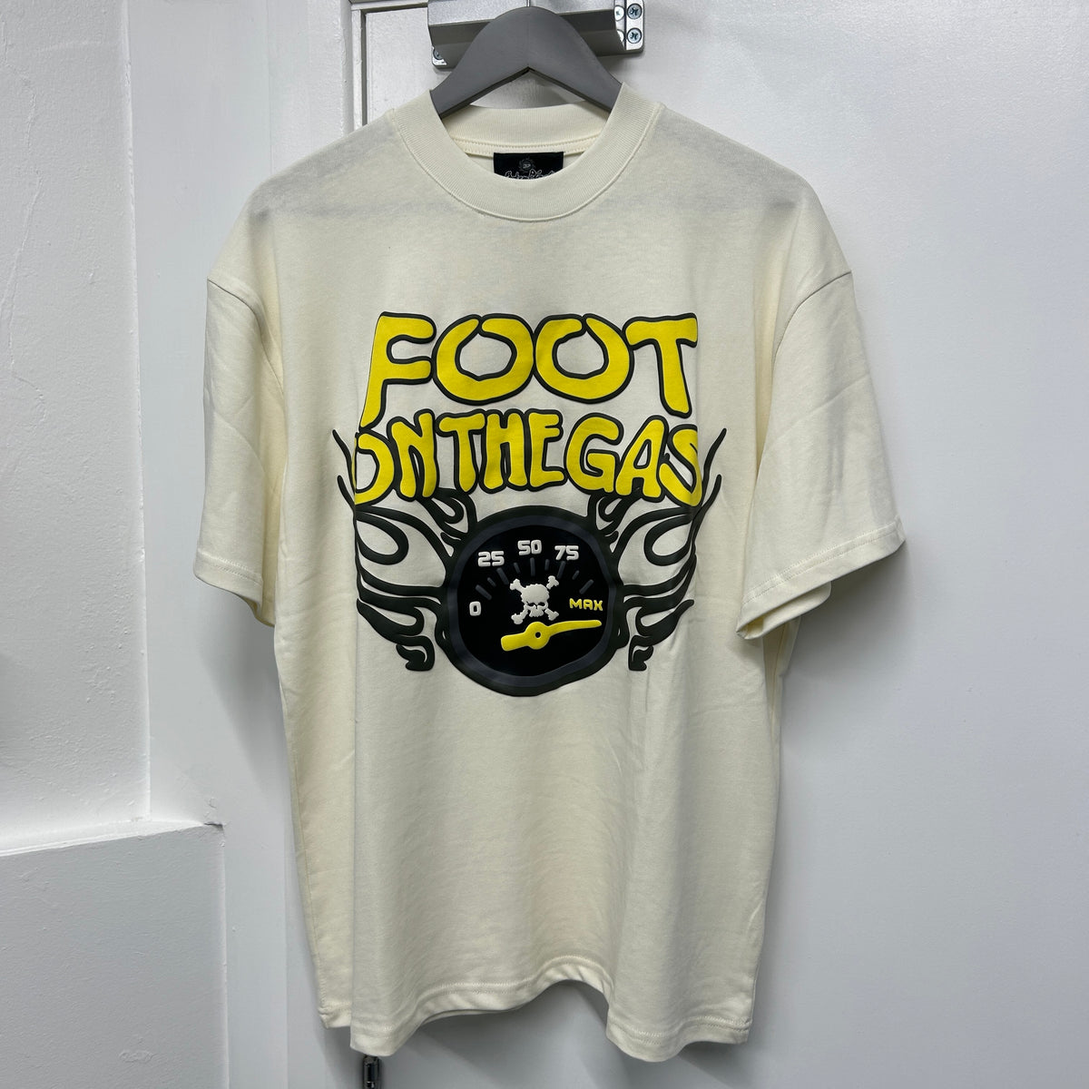 BROKEN PLANET ‘FOOT ON THE GAS’ TEE