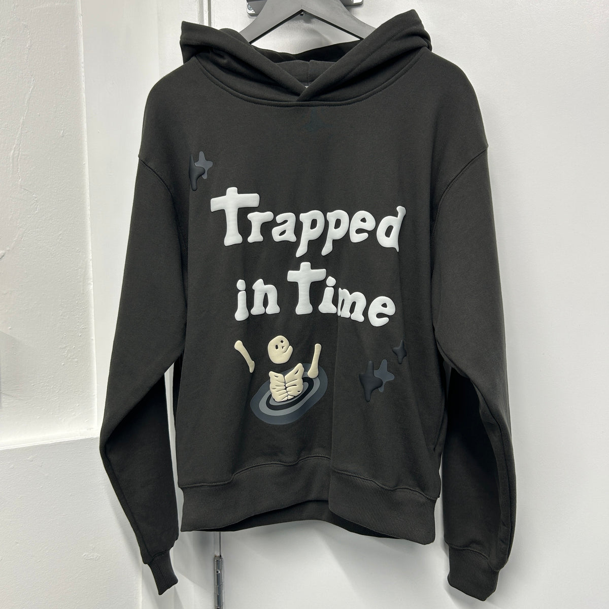 BROKEN PLANET HOODIE ‘TRAPPED IN TIME’